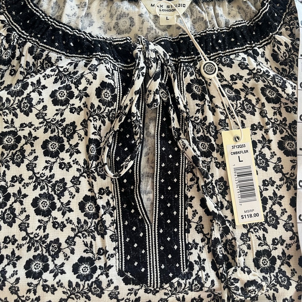 New!Max Studio Floral Black and White Women's Short Sleeve Blouse Various Sizes - Picture 7 of 16